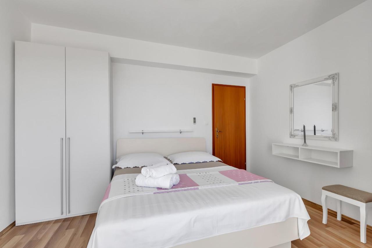 Apartmani Verica Tučepi Exteriör bild
